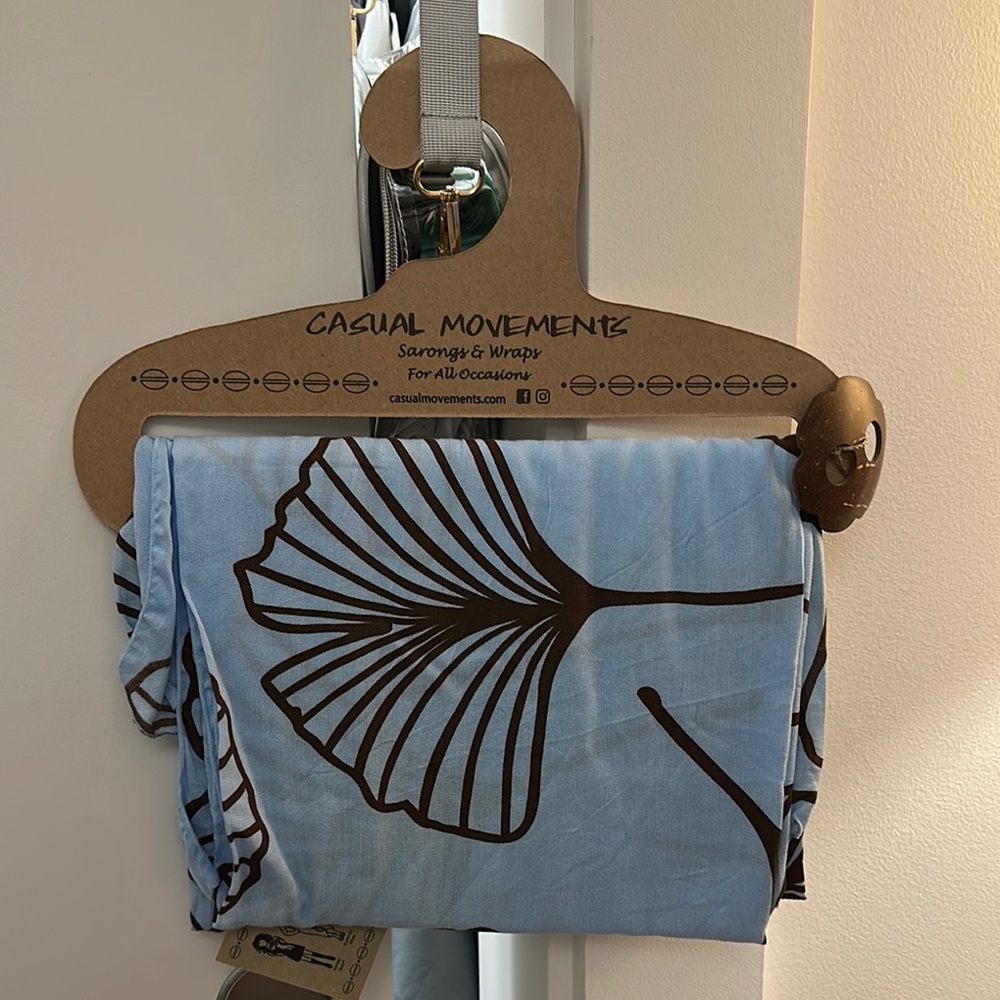 [New] Blue Sarong with Brown Leaf Design